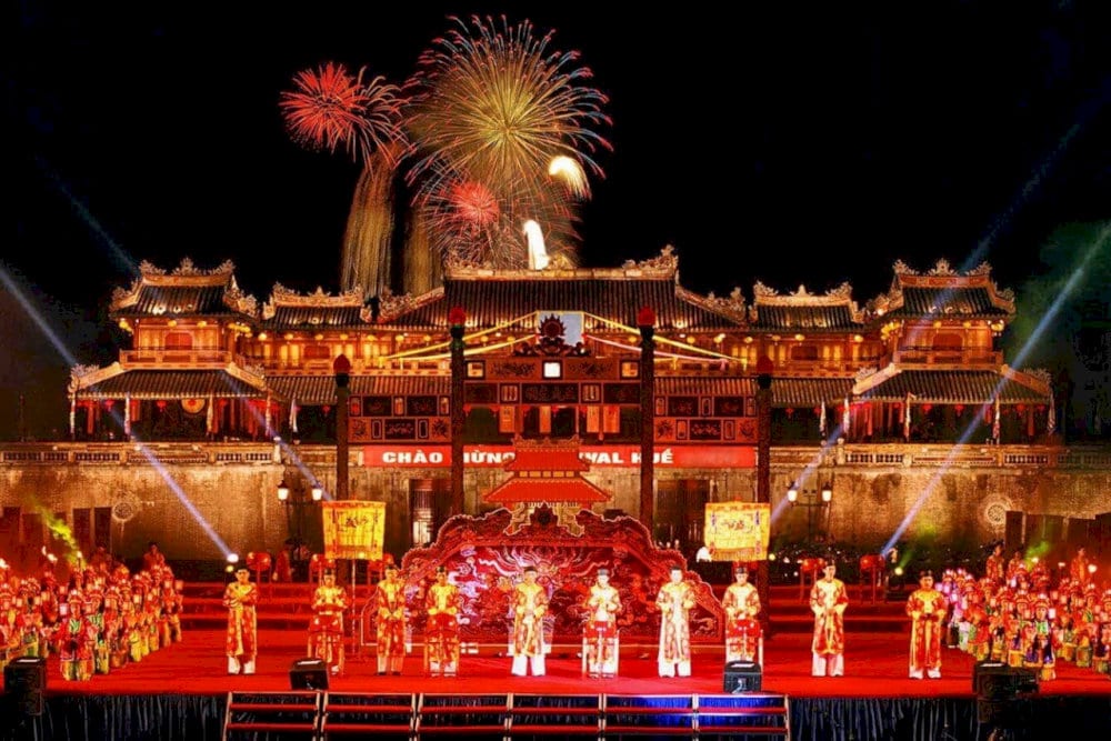 A vibrant performance combining sound, light, and human elements